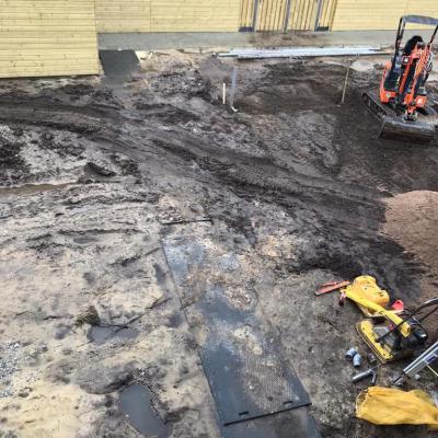 2 Gaten Voor Snelle Afwatering